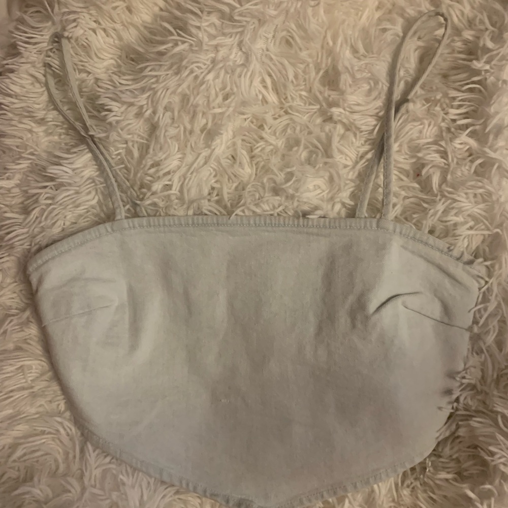 super cute zara crop top!! brand new!!!

#zara #brandymelville